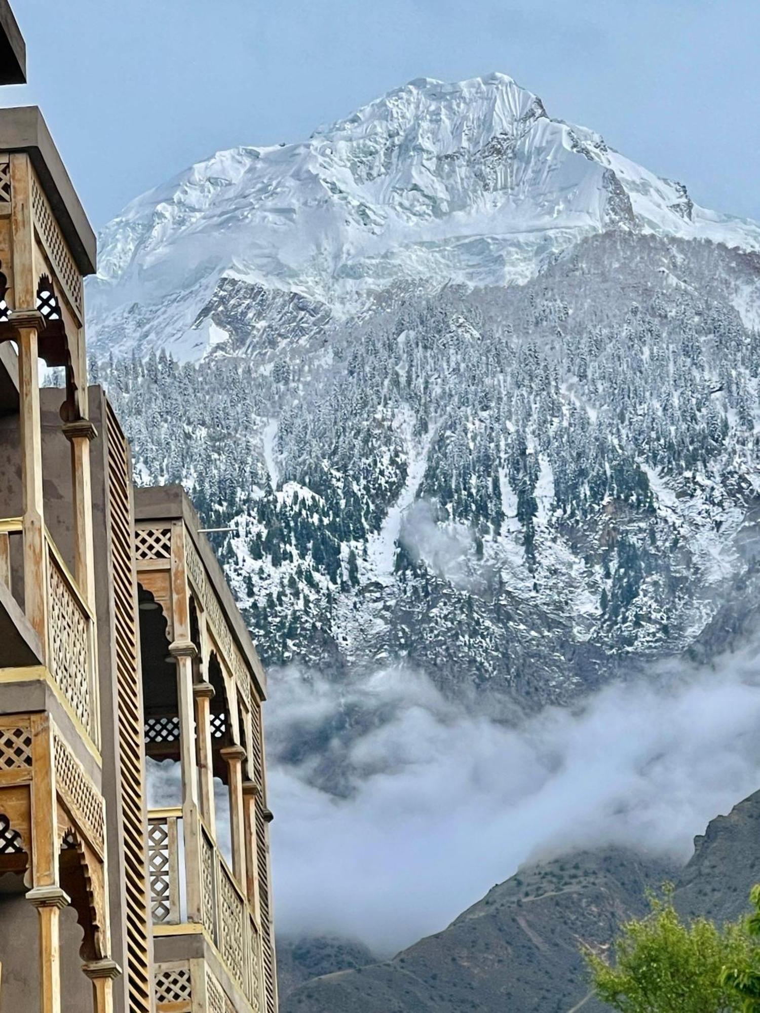 Dumani Nagar Hotel & Resort Karimabad  Eksteriør bilde