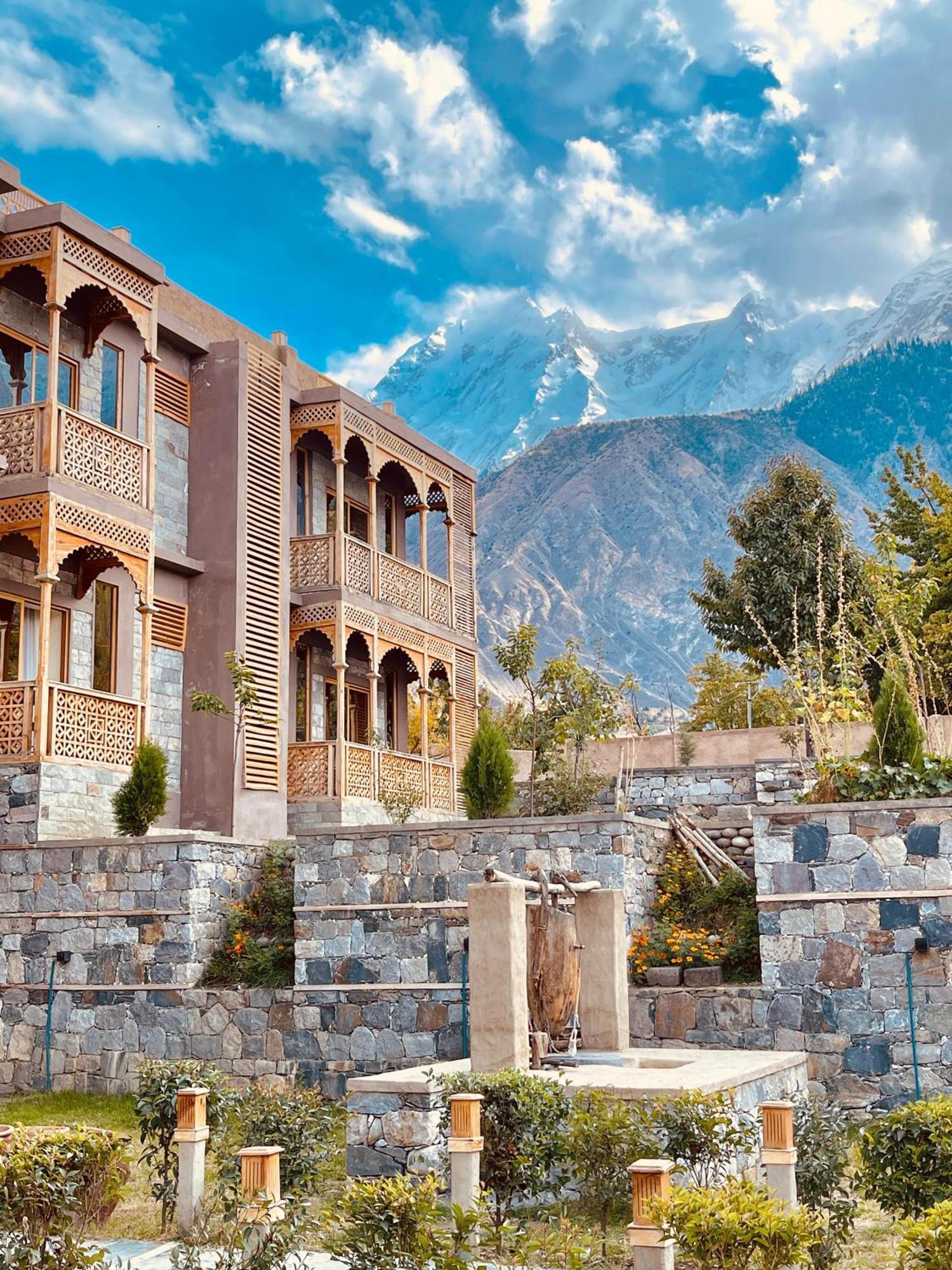Dumani Nagar Hotel & Resort Karimabad  Eksteriør bilde